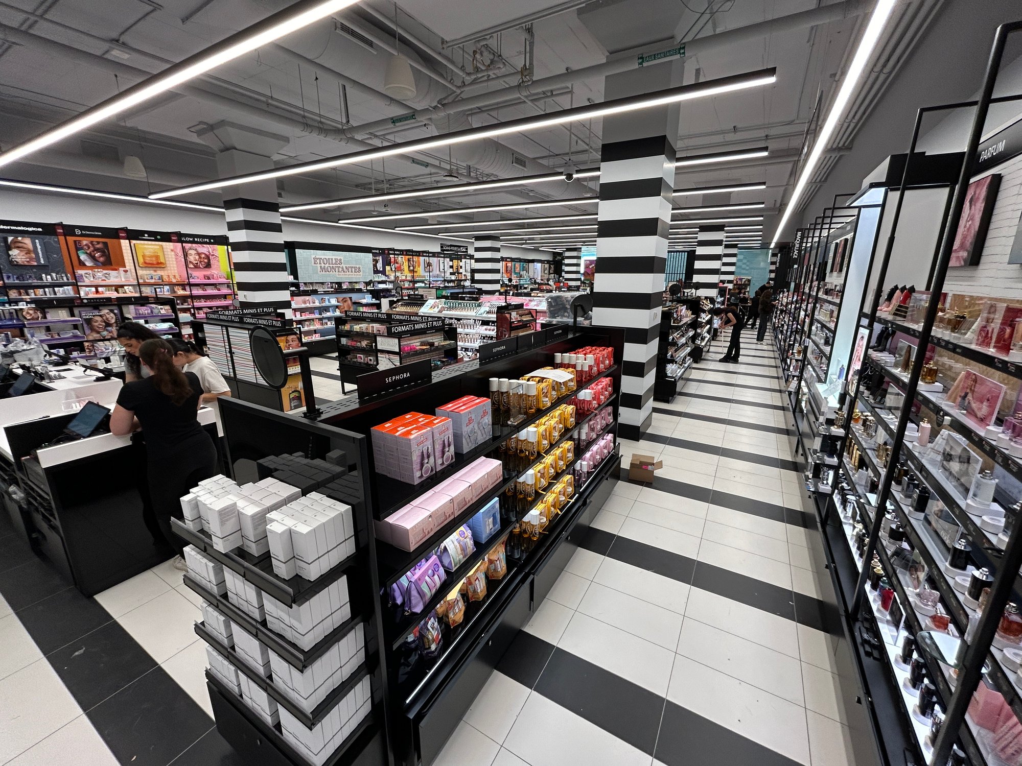Sephora 1 store opening