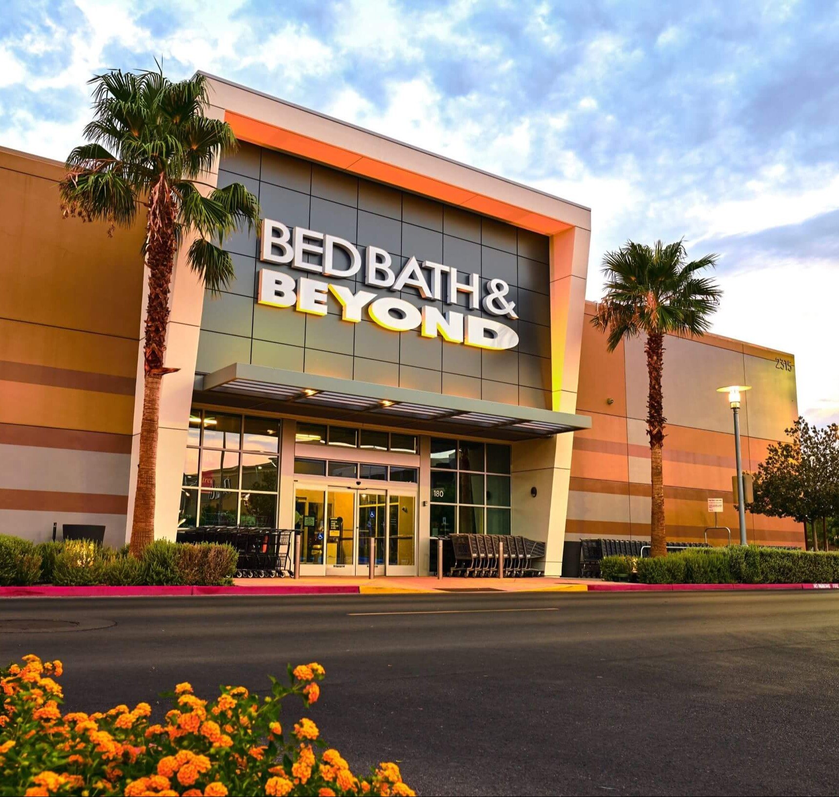 Bed Bath & Beyond Storefront